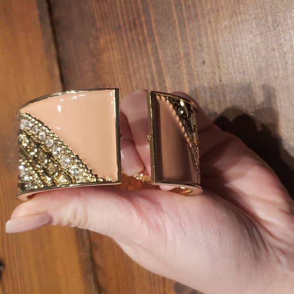 Jeweled cuff - Picture 3 of 3